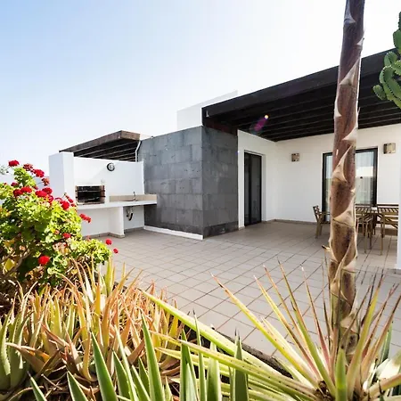 فيلة Aurora بلايا بلانكا